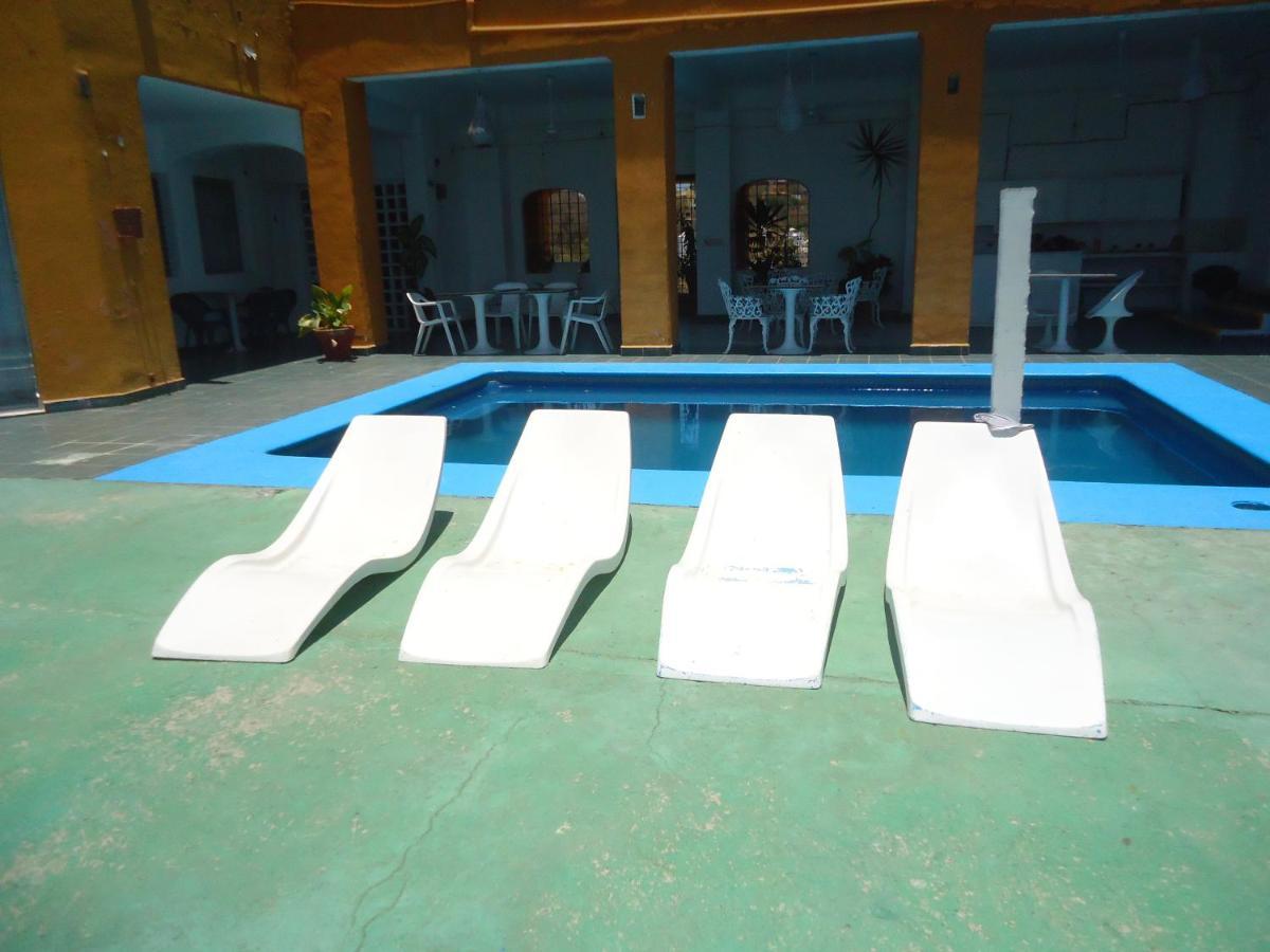 Casa Mexicana La Reyna Manzanillo Eksteriør billede